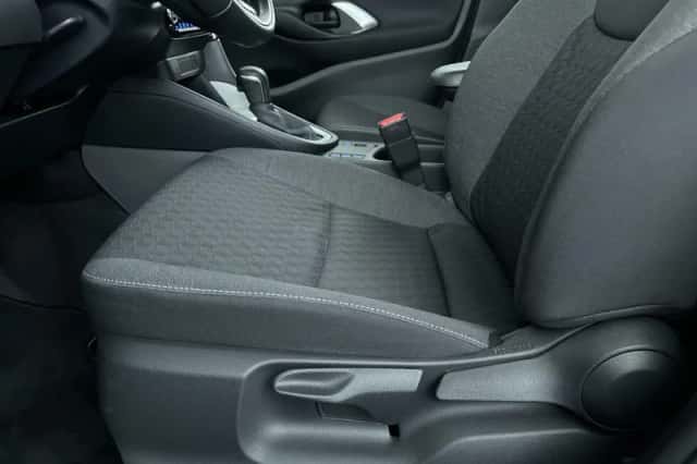 Toyota Yaris (2023) thumbnail 13