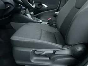 Toyota Yaris (2023) thumbnail 13