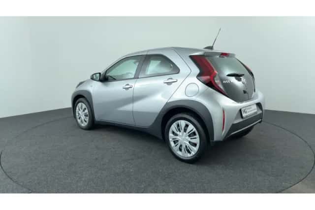 Toyota Aygo X (2022) thumbnail 3