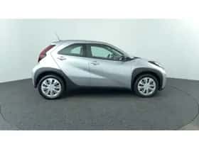Toyota Aygo X (2022) thumbnail 6