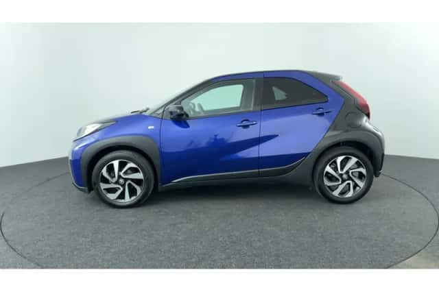 Toyota Aygo X (2024) thumbnail 2
