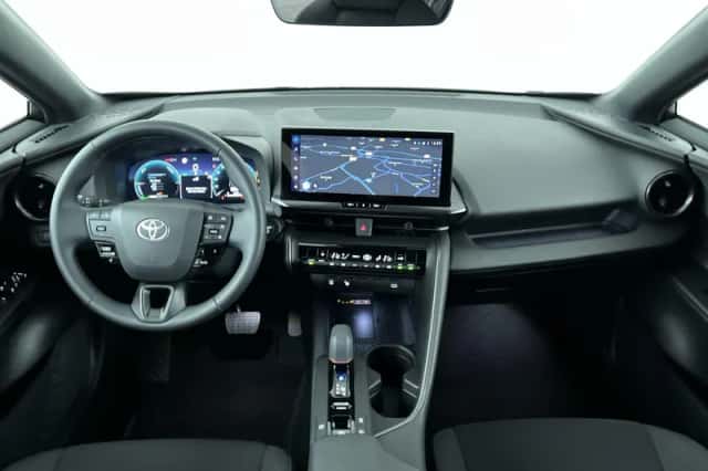 Toyota C-HR (2025) thumbnail 25