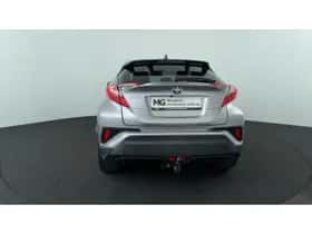 Toyota C-HR (2017) thumbnail 4