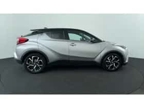 Toyota C-HR (2017) thumbnail 6