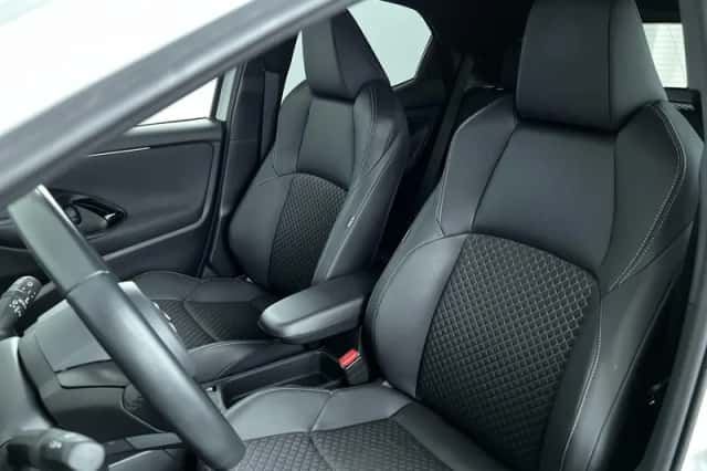 Toyota Yaris (2022) thumbnail 11