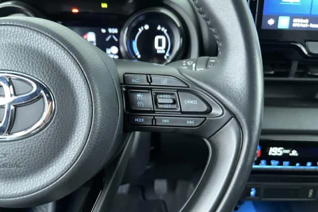 Toyota Yaris (2022) thumbnail 16