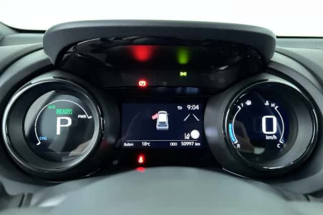 Toyota Yaris (2022) thumbnail 17