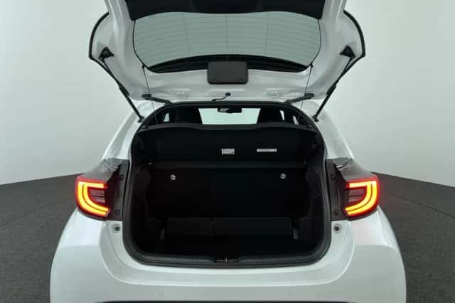 Toyota Yaris (2022) thumbnail 26