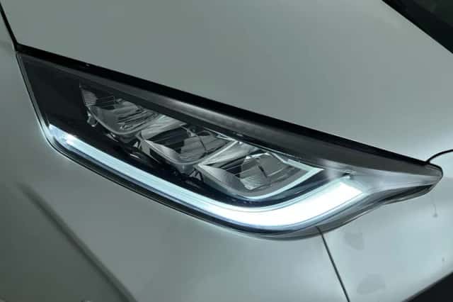 Toyota Yaris (2022) thumbnail 9