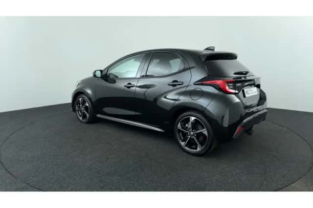 Toyota Yaris (2025) thumbnail 3