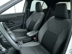 Toyota Yaris Cross (2025) thumbnail 11