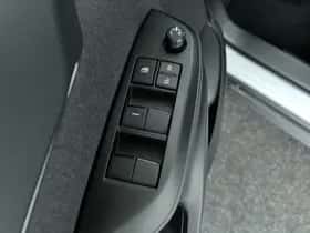 Toyota Yaris Cross (2025) thumbnail 12