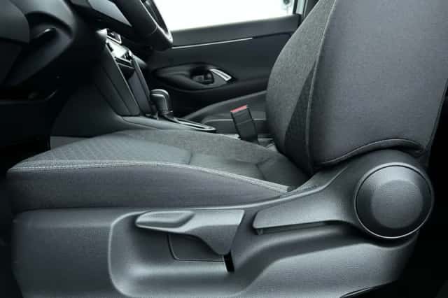 Toyota Yaris Cross (2025) thumbnail 13