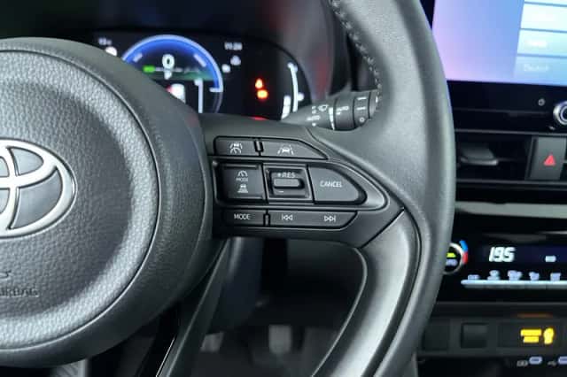 Toyota Yaris Cross (2025) thumbnail 16