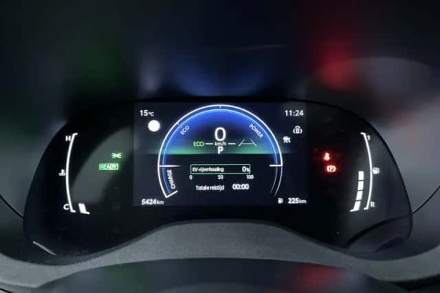 Toyota Yaris Cross (2025) thumbnail 17