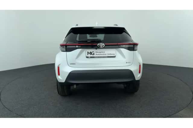Toyota Yaris Cross (2025) thumbnail 4