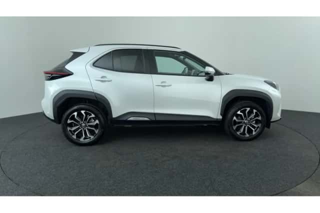Toyota Yaris Cross (2025) thumbnail 6