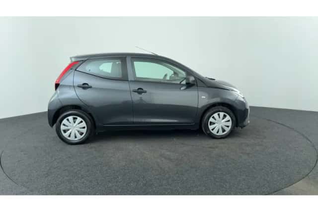 Toyota Aygo (2021) thumbnail 6