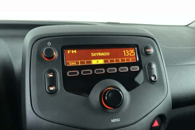 Toyota Aygo (2021) thumbnail 17
