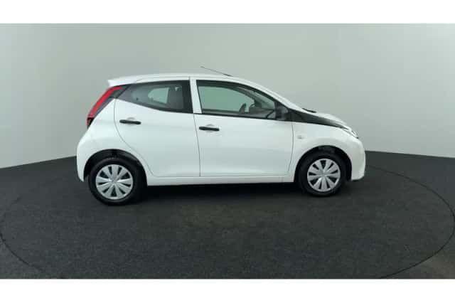 Toyota Aygo (2021) thumbnail 6