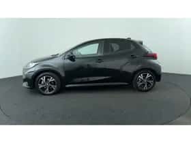 Toyota Yaris (2025) thumbnail 2