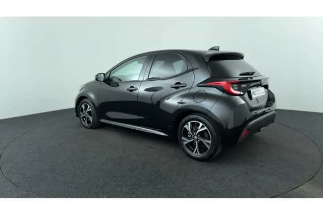 Toyota Yaris (2025) thumbnail 3