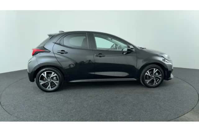 Toyota Yaris (2025) thumbnail 6