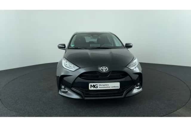 Toyota Yaris (2025) thumbnail 8