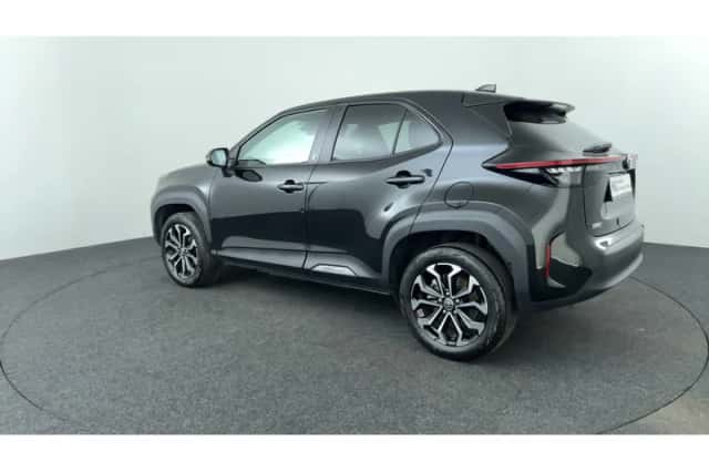 Toyota Yaris Cross (2023) thumbnail 3