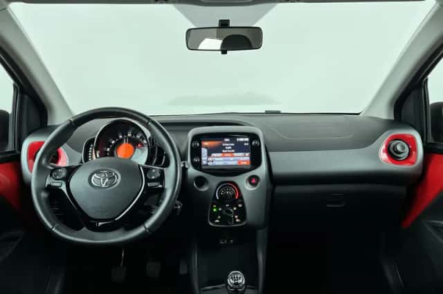 Toyota Aygo (2020) thumbnail 25