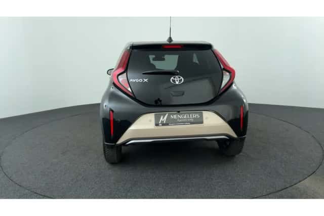 Toyota Aygo X (2024) thumbnail 4