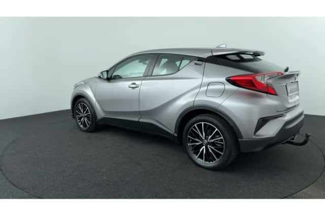 Toyota C-HR (2019) thumbnail 3