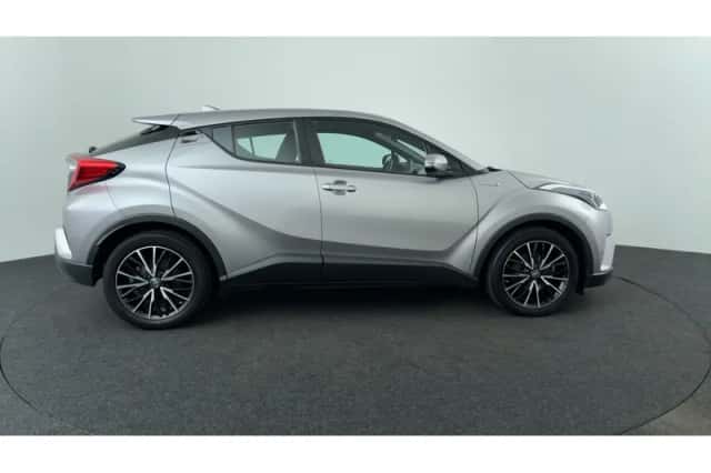 Toyota C-HR (2019) thumbnail 6
