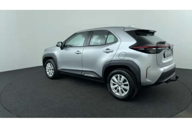 Toyota Yaris Cross (2022) thumbnail 3