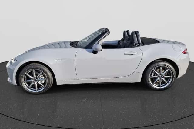 Mazda MX-5 (2025) thumbnail 4