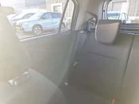 Suzuki Swift (2025) thumbnail 11