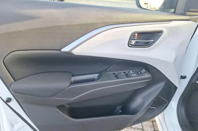 Suzuki Swift (2025) thumbnail 18
