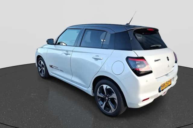 Suzuki Swift (2025) thumbnail 5