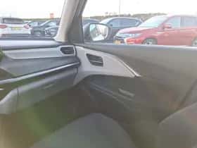 Suzuki Swift (2025) thumbnail 10