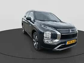 Mitsubishi Outlander (2025) thumbnail 2