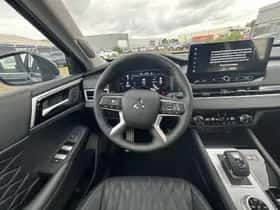 Mitsubishi Outlander (2025) thumbnail 21