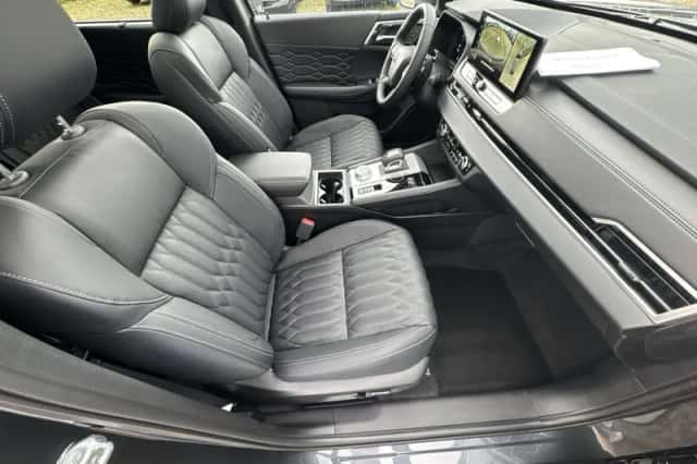 Mitsubishi Outlander (2025) thumbnail 35