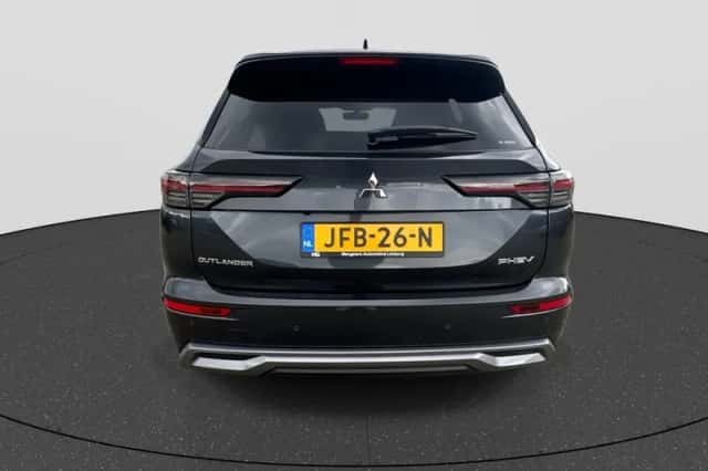 Mitsubishi Outlander (2025) thumbnail 6