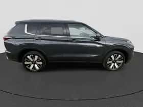 Mitsubishi Outlander (2025) thumbnail 8