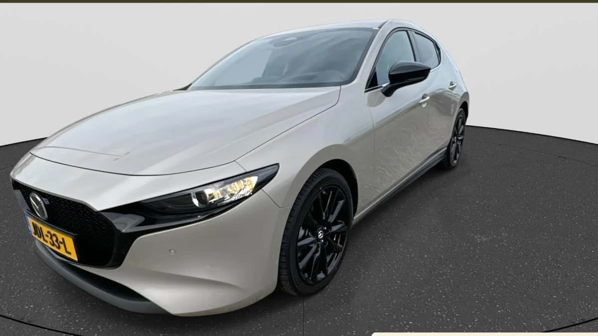 Mazda 3 (2025) — foto 1