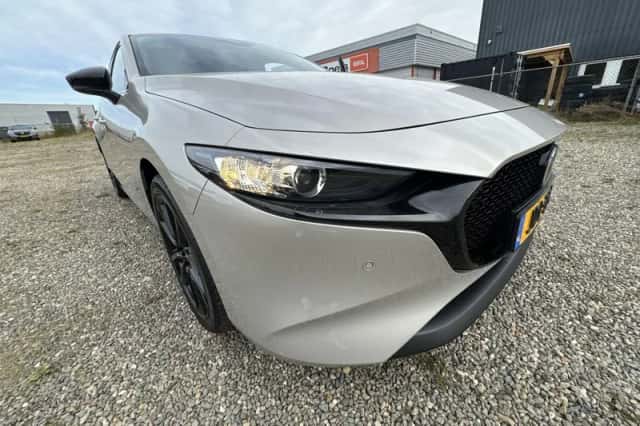 Mazda 3 (2025) thumbnail 16