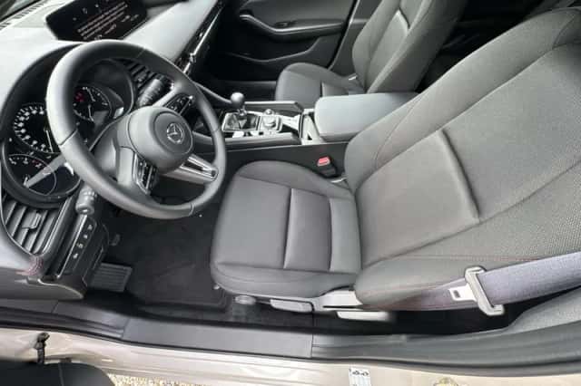 Mazda 3 (2025) thumbnail 17