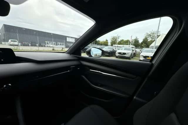 Mazda 3 (2025) thumbnail 10