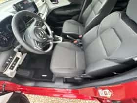 Suzuki Swift (2025) thumbnail 17