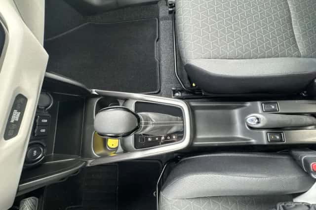 Suzuki Swift (2025) thumbnail 28